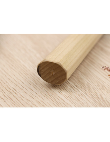 Sakai Kikumori Kikuzuki Kuro 18cm santokukniv, japansk handgjord