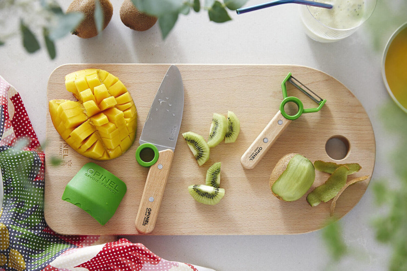 Opinel Le Petit Cuchillo de Chef + Pelador + Protector de Dedos - Verde