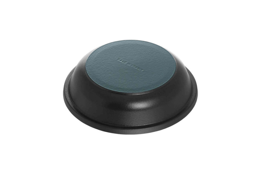 Staub Tajineform 20cm aus emailliertem Gusseisen mit induktionsfähigem cremefarbenen Deckel