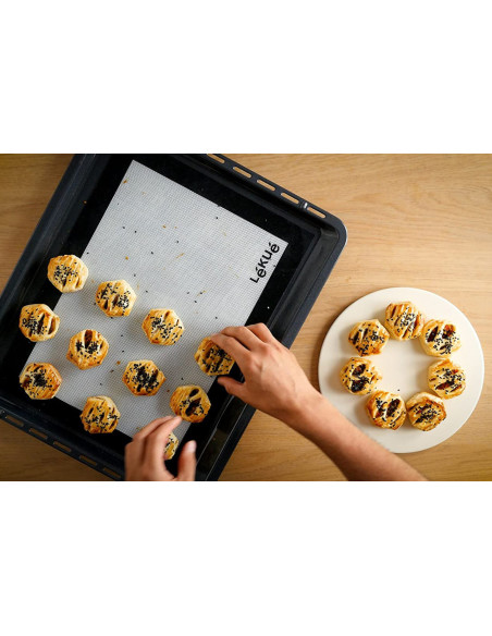 Kit de preparação Lékué para 19 petits fours - Tabuleiro + 2 rolos