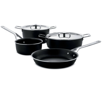 Jasper Morrisonin suunnittelema Alessi Pots&Pans 6-osainen keittoastiasarja.