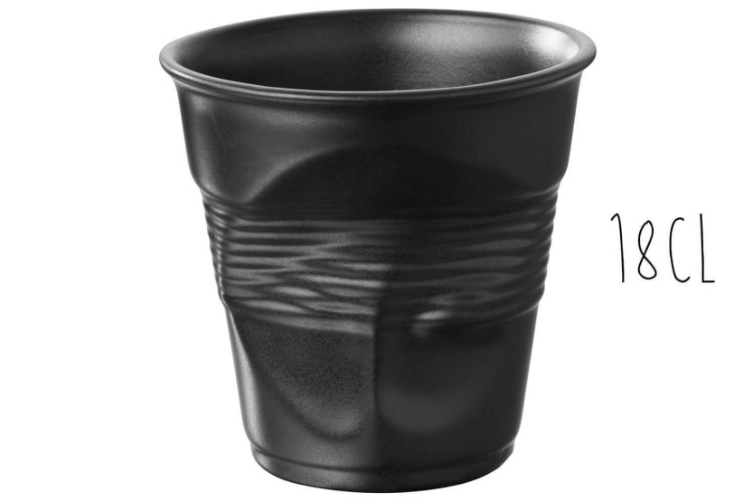 Revol Cappuccino Froissé 18 cl mugg i svart satinporslin