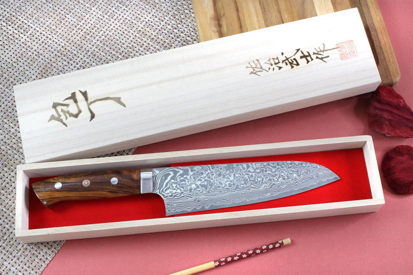 Takeshi Saji R2 Damascus Mosaic 17.5cm japanilainen santoku veitsi