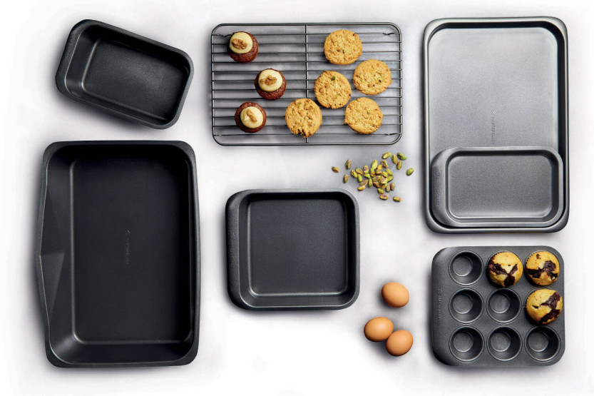 Conjunto de 7 formas e pratos para pastelaria em aço antiaderente MasterClass Smartspace