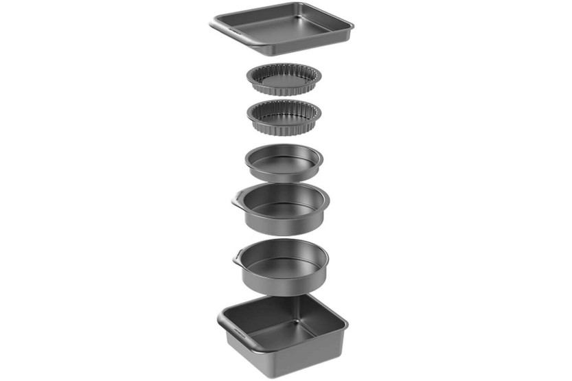 Stackable set of 7 Masterclass Smartspace non-stick pastry moulds