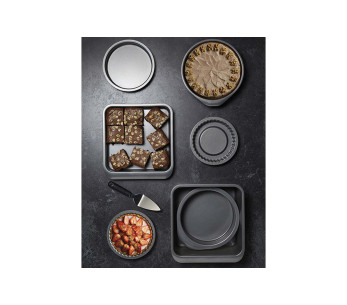 Stapelbar uppsättning med 7 Masterclass Smartspace non-stick bakformar 2