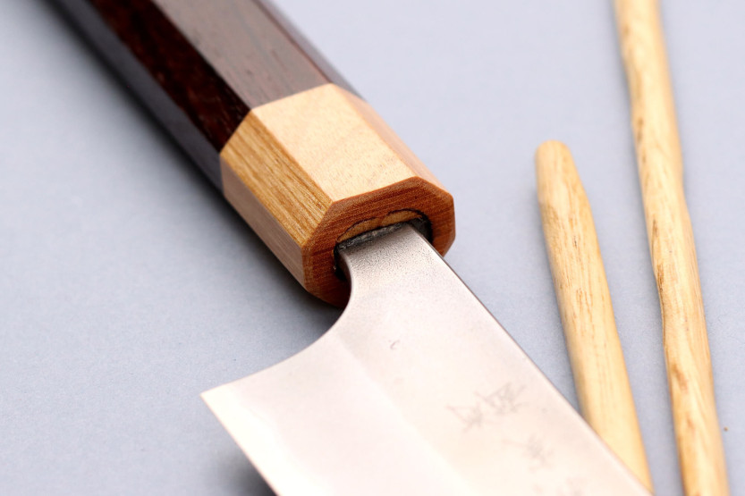 Yoshimi Kato AS Nashiji 27 cm håndlaget japansk sujihiki-kniv