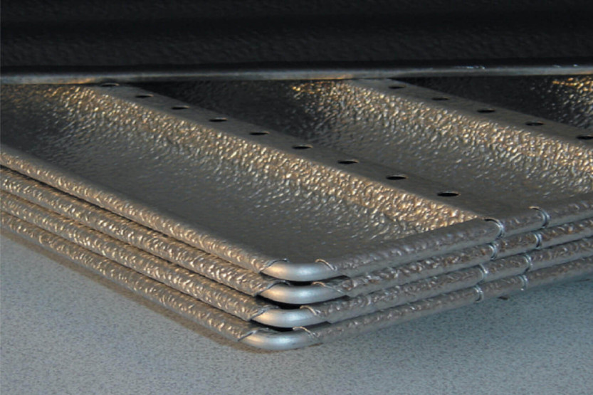 Plåt med 6 st aluminiumrännor