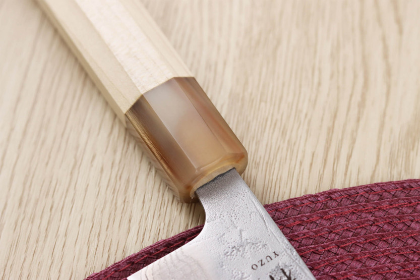 Faca bunka japonesa artesanal Yuzo Haruto Damascus de 17 cm