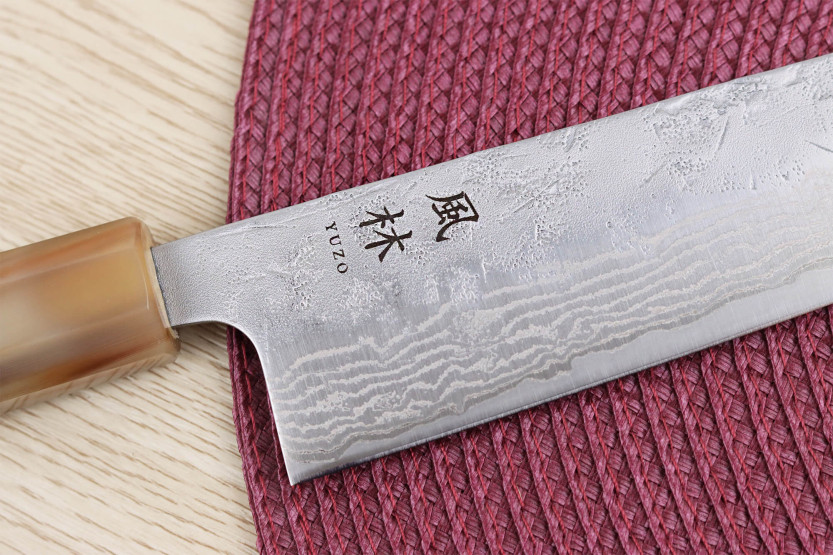 Faca bunka japonesa artesanal Yuzo Haruto Damascus de 17 cm