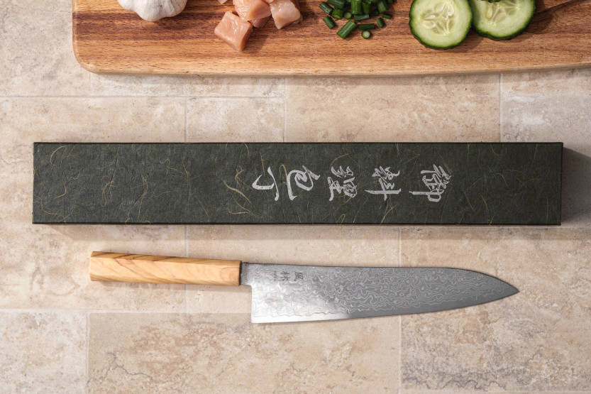 21 cm Yuzo Ryuho SG2 Damaskus japansk gyutokniv i damaskus
