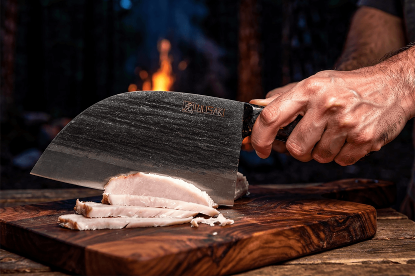XXL 17,5 cm Wusaki BIG ONE kniv med smedet stål og carbonhåndtag med bladguld + læderskede