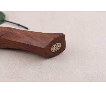 Ryda Knives A-30 San Maï 18cm santokuveitsi saksanpähkinäkahvalla varustettuna 2
