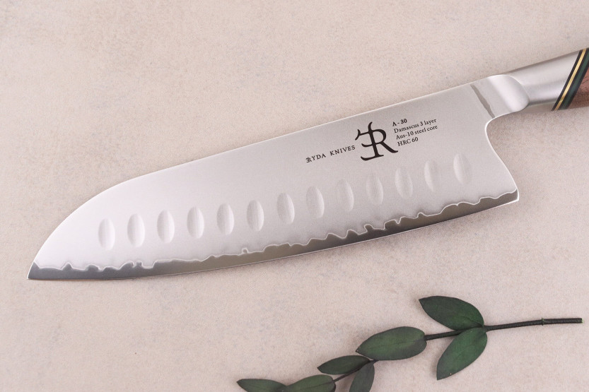 Coltelli Ryda A-30 San Maï 18 cm coltello santoku con manico in noce