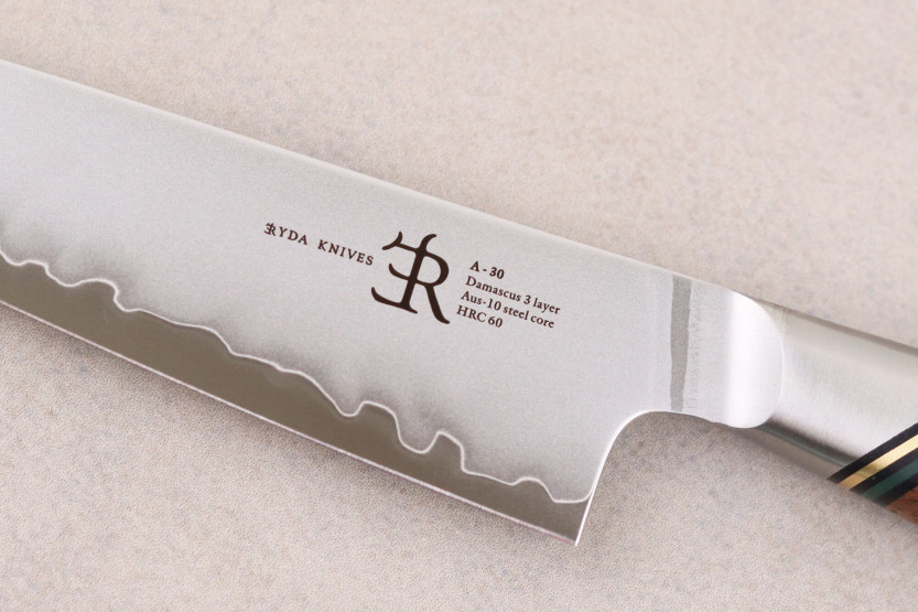 13 cm Ryda Knives A-30 San Maï universalkniv med håndtag i valnøddetræ