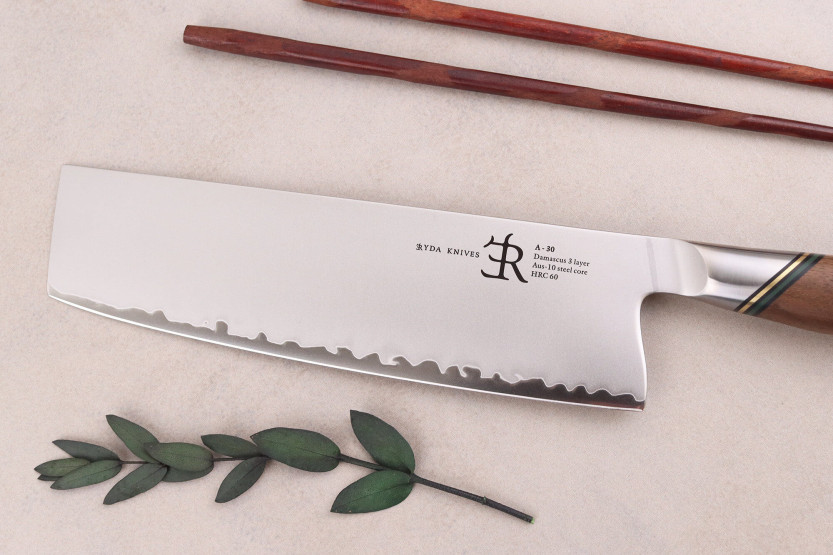 Ryda Messen A-30 San Maï 18cm nakiri mes met walnoten handvat