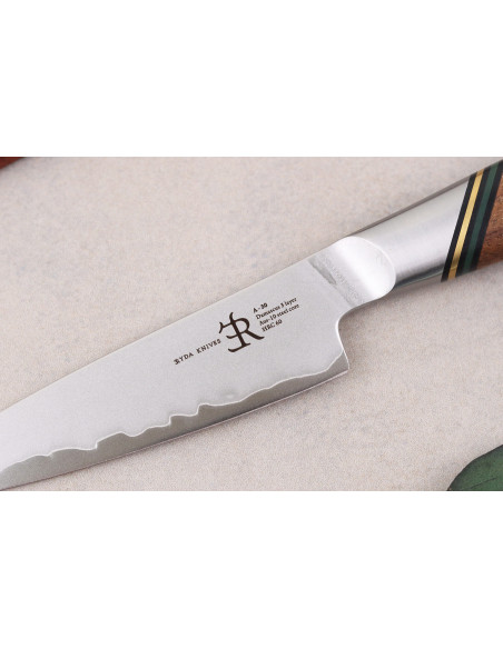 Ryda Knives A-30 San Maï 9 cm, spelucchino con manico in noce