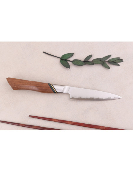 Ryda Knives A-30 San Maï 9 cm, spelucchino con manico in noce