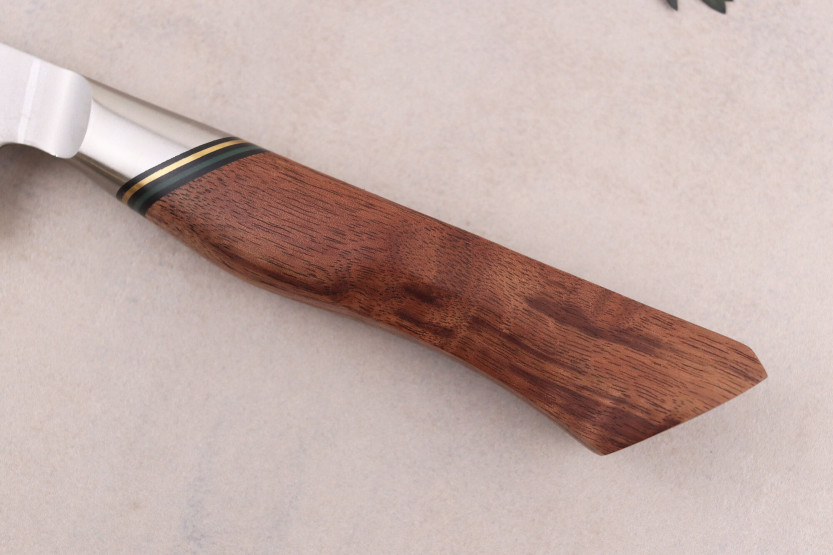 20,5cm Ryda Knives A-30 San Maï veistoveitsi saksanpähkinäkahvalla varustettuna