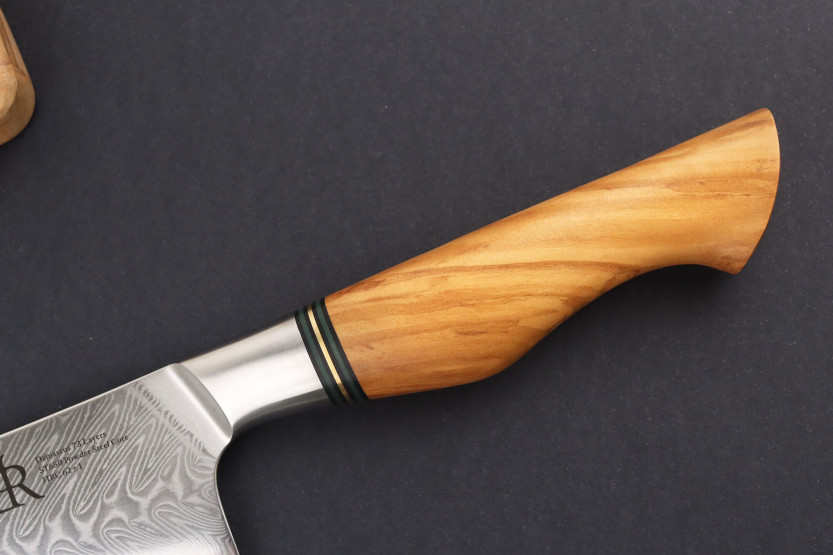 Faca de chef de 21 cm Ryda Knives ST650 Damascus com cabo em madeira de oliveira