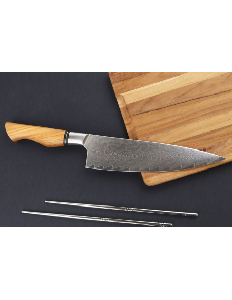 21cm Ryda Knives ST650 Damascus kokkiveitsi oliivipuukahvalla.