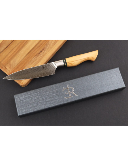 Faca utilitária de 13,5 cm Ryda Knives ST650 Damascus com cabo em madeira de oliveira