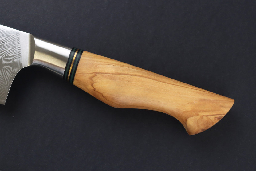 18 cm Nakiri-kniv Ryda Knives ST650 Damaskus og håndtak i oliventre