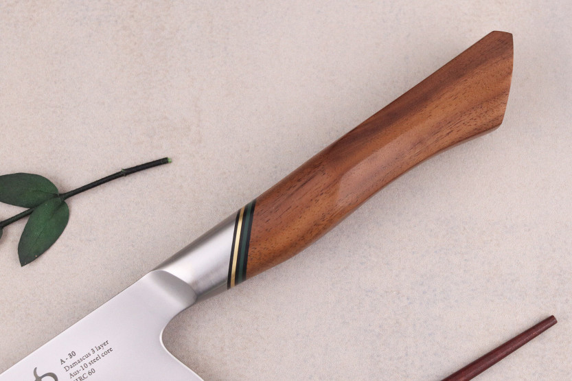 Cuchillo de cocinero 20,5cm Cuchillos Ryda A-30 San Maï con mango de nogal