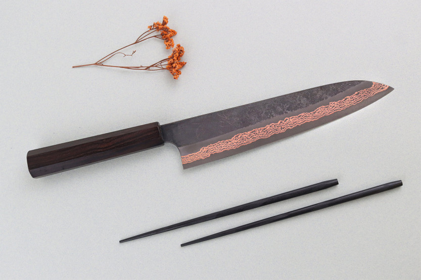 23cm Hatsukokoro Yorokobi Kurouchi Damaskus japansk kockkniv