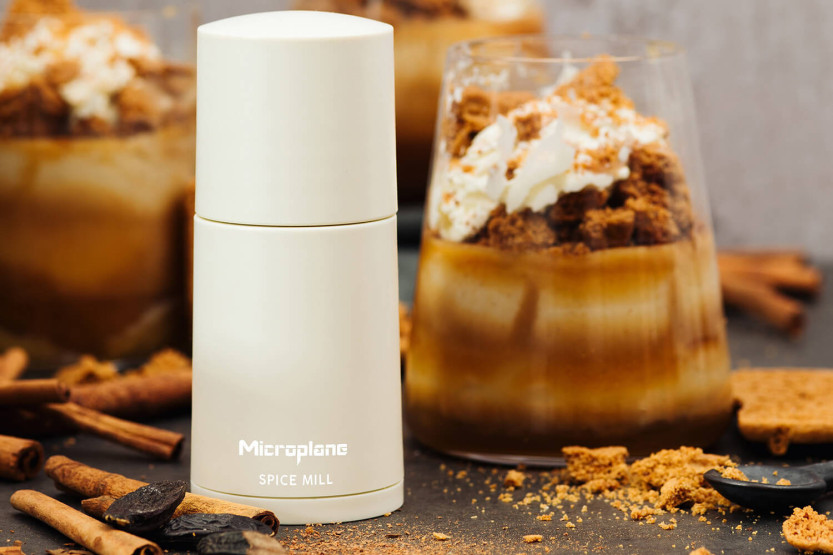 Microplane 2-i-1 krydderikværn Sand Beige