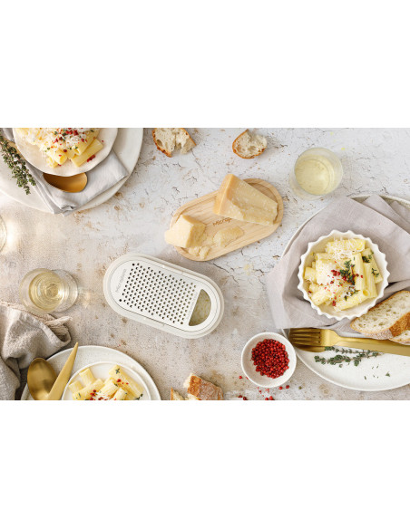Escofina Microplane 3 en 1 blanca con estuche y tapa doble