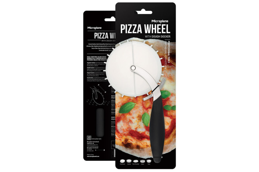 Dubbeleggad Microplane-pizzahjul med löstagbar degpinne