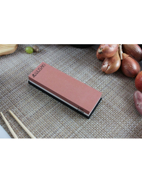 Wusaki double-sided whetstone 600/1000 grit + base