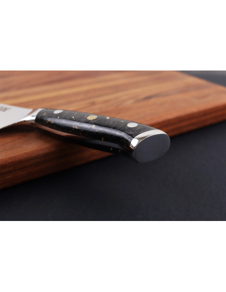 Wusaki Sakin Damaskus 10Cr 13 cm ko-santoku-kniv med håndtag i kulfiber og bladguld
