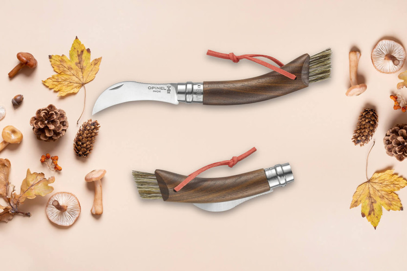 Opinel svampekniv N°08 sort valnød + integreret børste + penalhus
