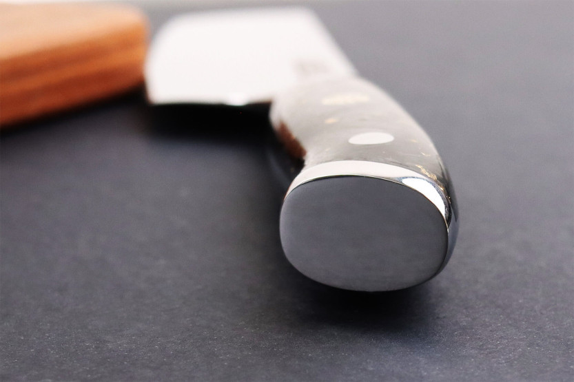 Wusaki Sakin Damascus 10Cr 17 cm nakiri-kniv med håndtak i karbonfiber og bladgull