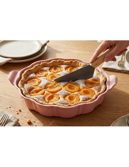Cookut Le Formidable tart dish with marshmallow tart cutter
