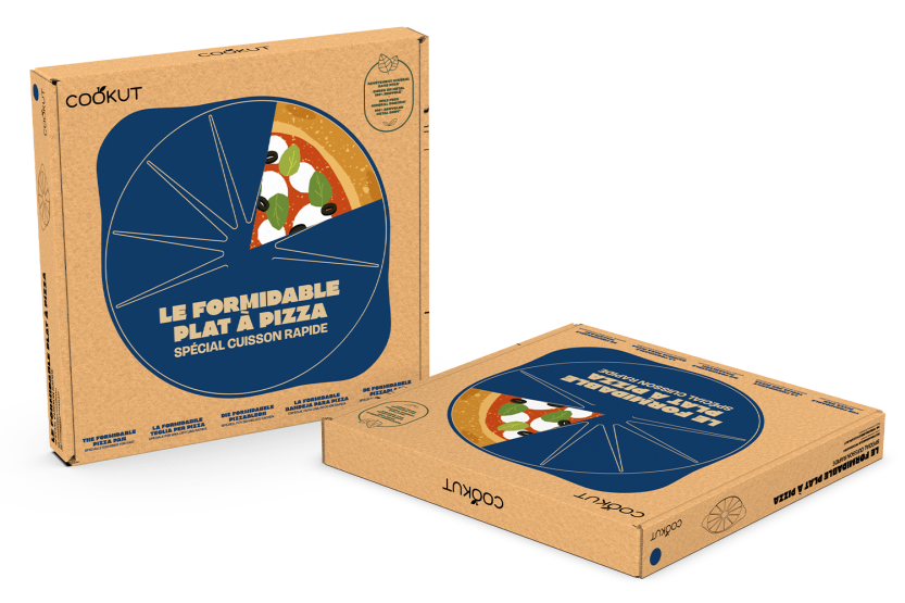 Cookut Le Formidable pizzalautanen mustikkapizzaleikkurilla varustettuna