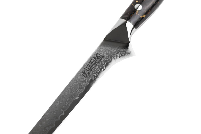 Wusaki Sakin Damascus 10Cr 15cm boning knife with carbon fiber and gold leaf handle