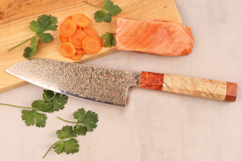 Faca Santoku 18cm Sayuto Damascus Maple 12Cr