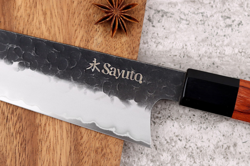 Sakimaru-Messer Sayuto Séquoia San Mai gehämmert 20cm