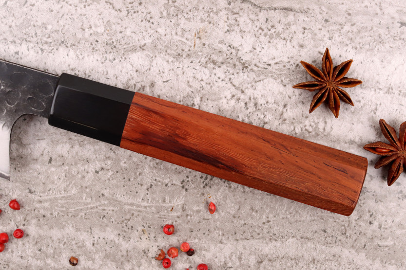 Sayuto Sequoia San Mai sakimaru vasaroitu veitsi 20cm