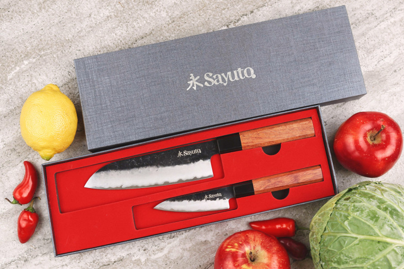 Knivsæt med 2 Sayuto Sequoia San Mai Santoku + Paringsknive knive
