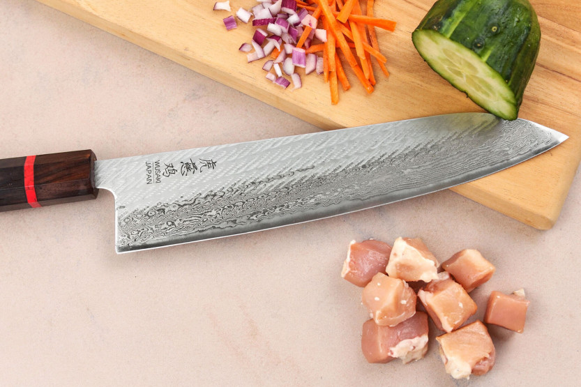 Wusaki Nawame AUS10 -damas-teräs, käsintehty japanilainen kokkiveitsi, 24 cm