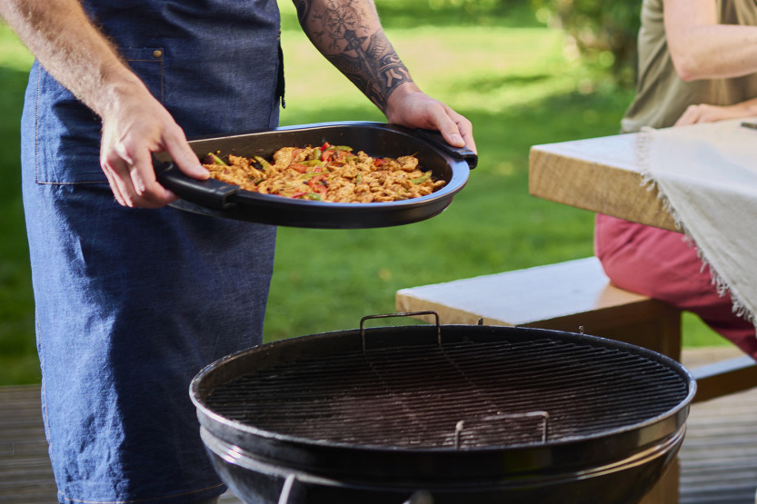 Peugeot "Grill to Table" Black Half-Moon Ceramic Plancha - 43 cm