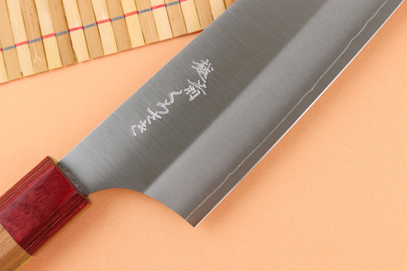 Cuchillo santoku japonés artesanal de 17 cm, de Makoto Kurosaki Ryusei VG7
