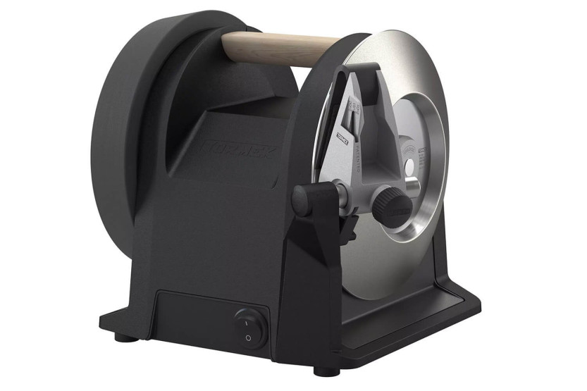 TORMEK T-1, svart elektrisk slipmaskin med tystgående diamantslipskiva
