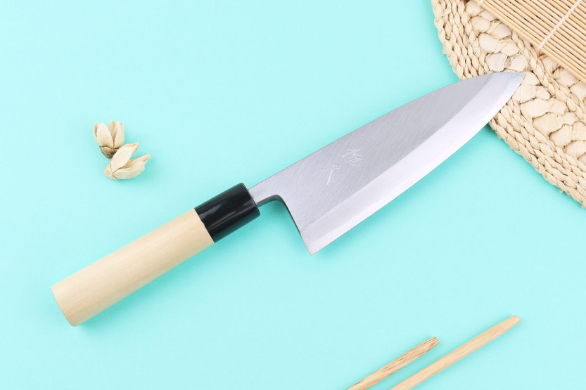 Handgefertigtes japanisches Deba-Messer, 18 cm, Tsunehisa WS2