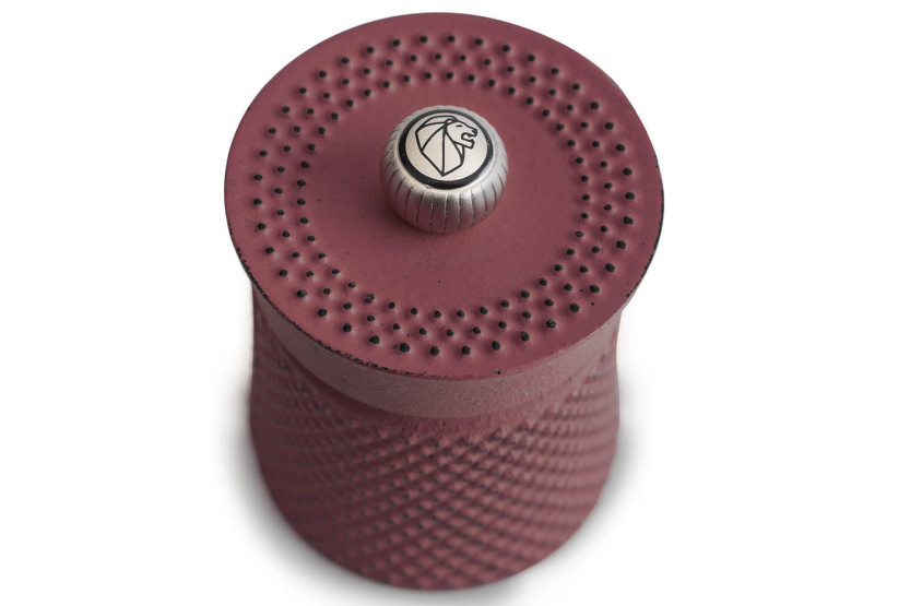Molino de pimienta manual Peugeot Bali, de hierro fundido rojo mate, 8 cm