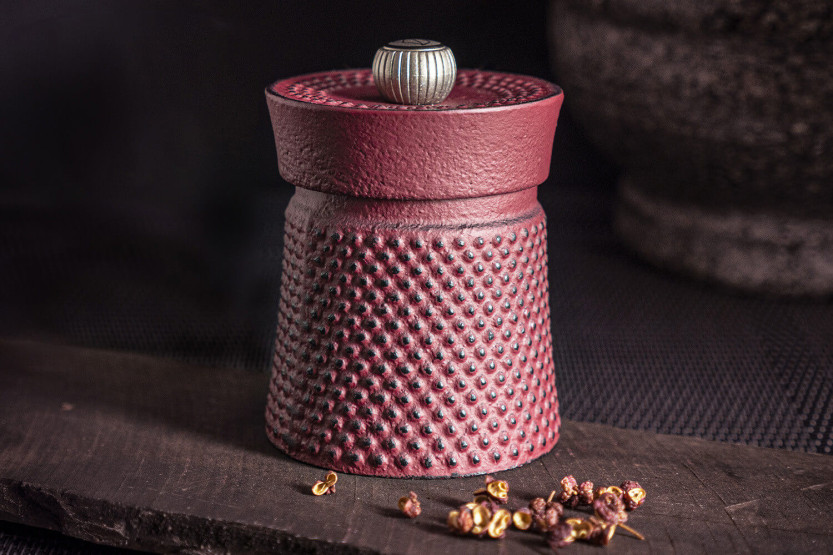 Peugeot Bali Manual Pepper Mill, Matte Red Cast Iron, 8 cm